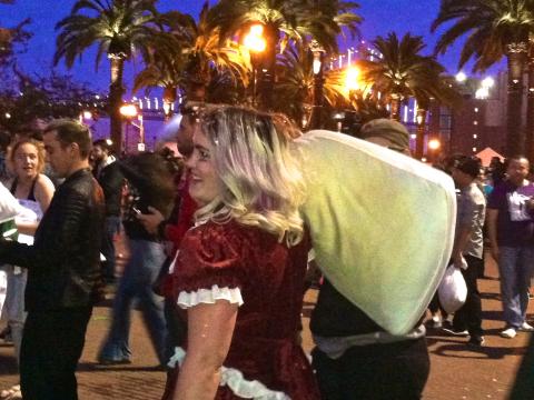 Bataille d'oreillers géants Saint Valentin San Francisco