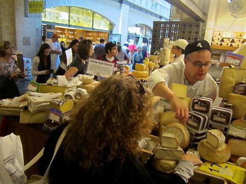  Marchands de fromage dans le Ferry Building San Francisco